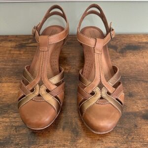Rockport‎ Cobb Hill Aubrey T-Strap Leather Strappy Block Heal Size 7.5 Tan